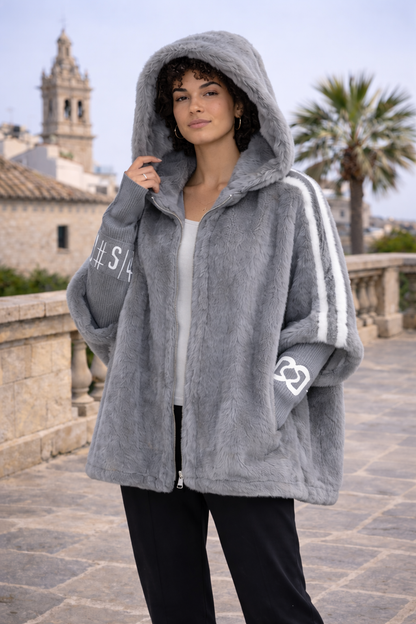 MARTINA-CHAQUETA PELO CON GORRO