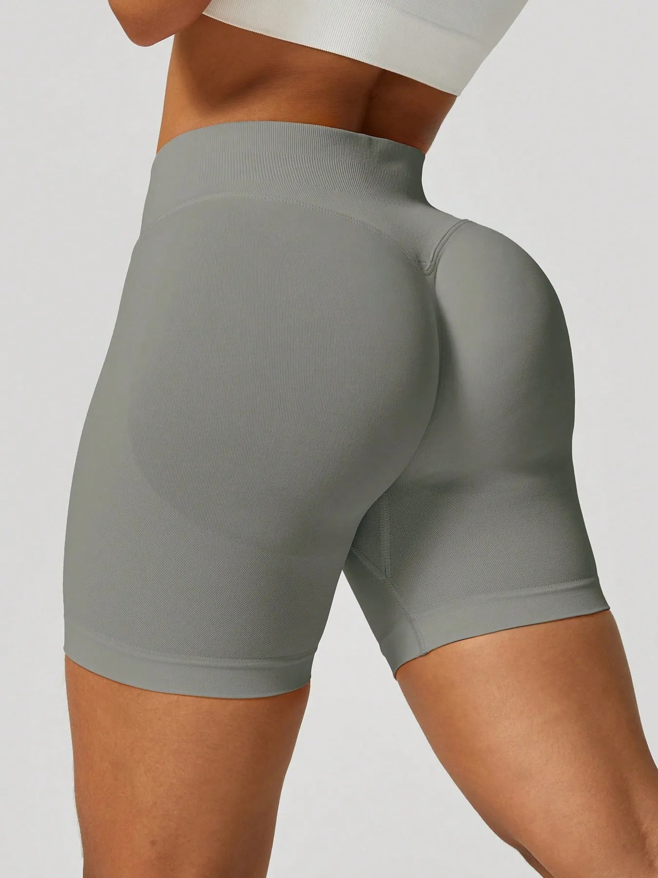 Kira – Shorts deportivos levantadores de glúteos sin costuras para mujer