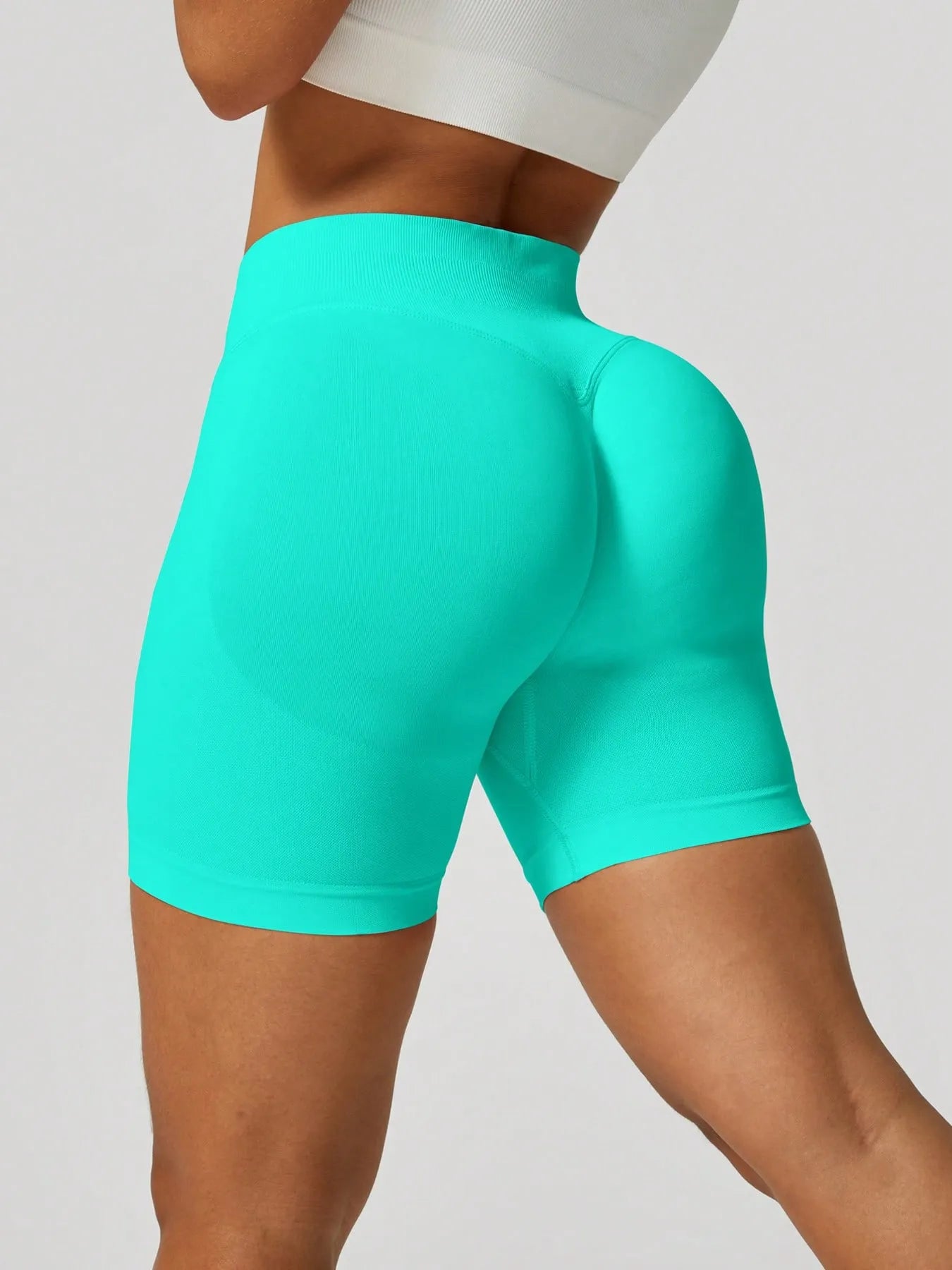 Kira – Shorts deportivos levantadores de glúteos sin costuras para mujer